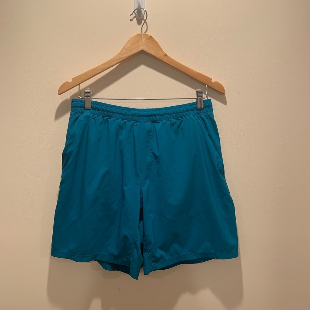 lululemon men’s large turquoise 7” short